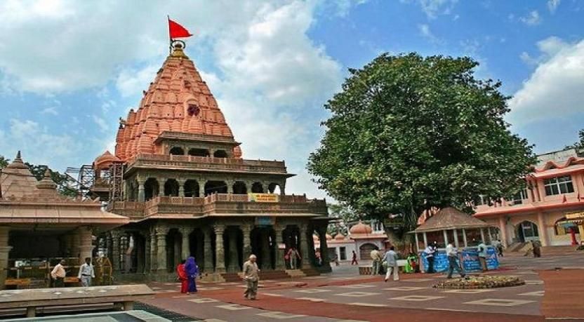 Ujjain–Omkareshwar–Mandu Divine Heritage tour
